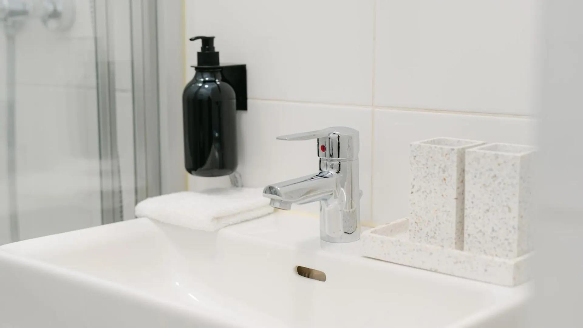 Stylish Apt For 4-6, 5 Min To Center, No Lift Currently Vienna 0*,